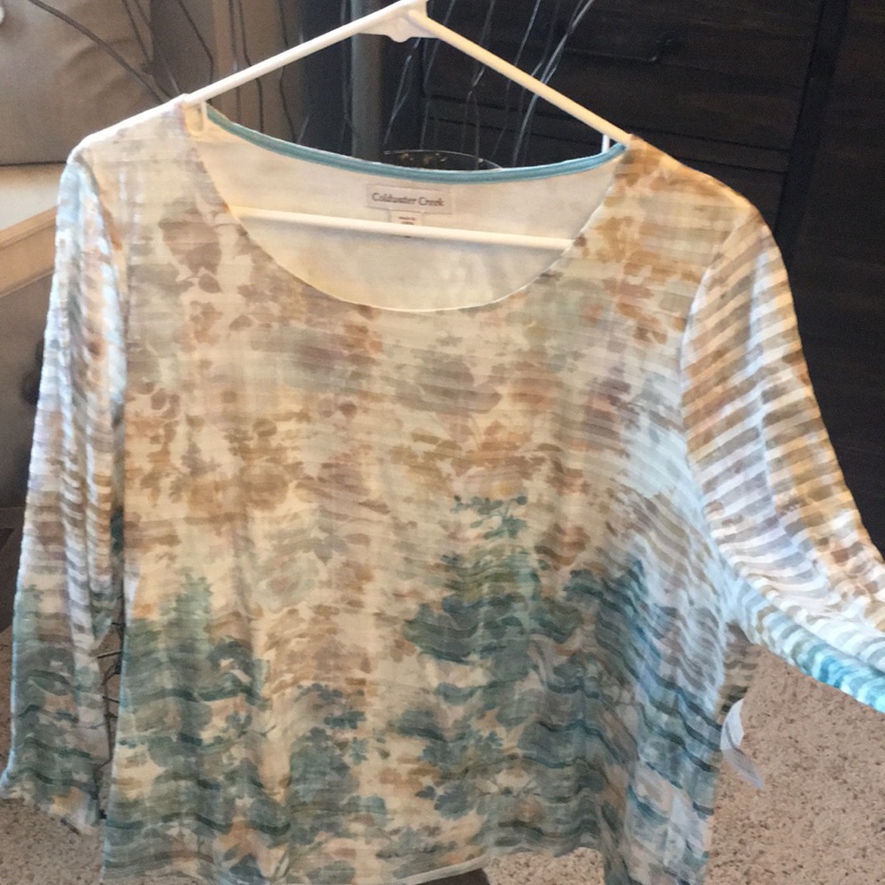 Ladies long sleeved shirt